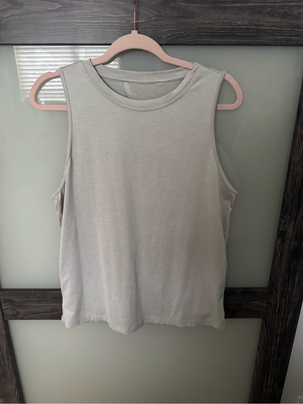 Fabletics Dry-Flex Open Back Tank - Heather Gray sz Large